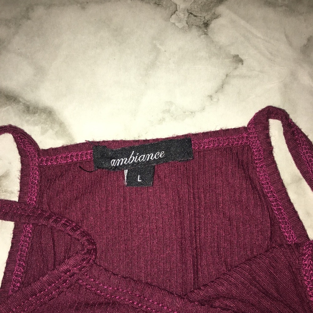 Cropped Tank Top - Picture 2 of 2